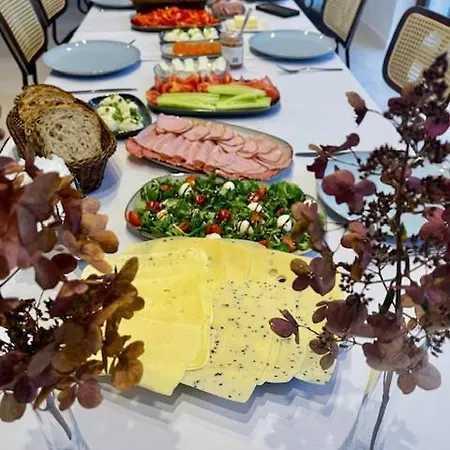 Apartament Maro Winnica *